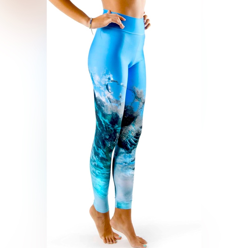 - WAP Wear Art Photo Leggings Action 3
